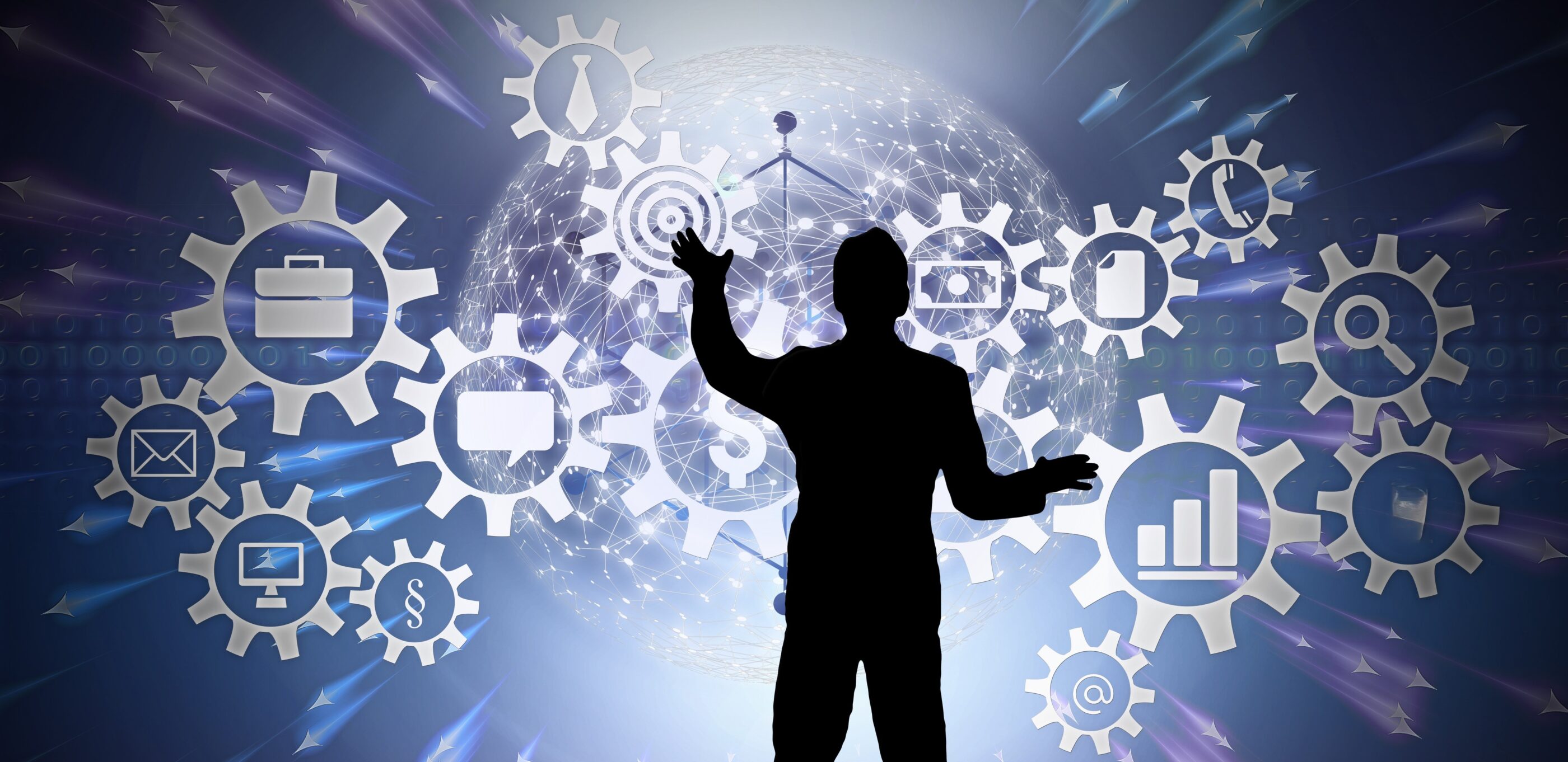 Silhouette einer Person, die mit schwebenden Zahnrädern interagiert, die Symbole für Wirtschaft, Technologie und Kommunikation enthalten, vor einem digitalen, leuchtenden Hintergrund mit miteinander verbundenen Knotenpunkten und Lichtstreifen.